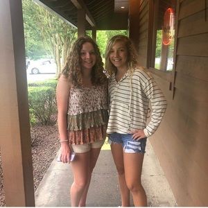 Meet your Posher, Carly